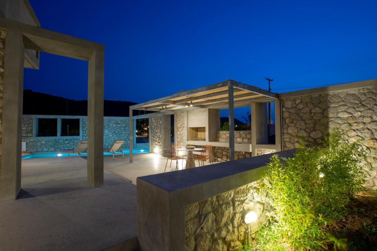 Villa Thines